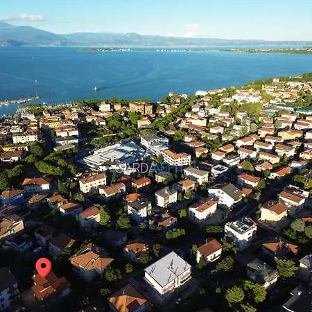 Ares - Vicino Al Di Garda E Stazione Treno Apartment *